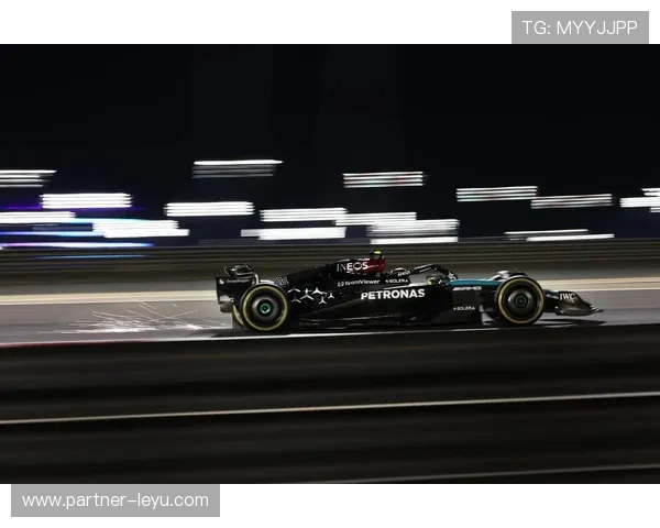 F1围场风云再起新赛季格局暗流涌动豪门博弈全面升级冠军悬念迭起