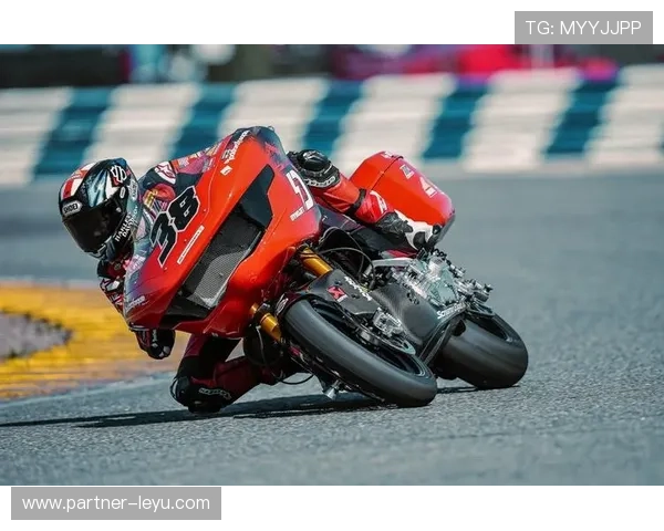 MotoGP新赛季揭幕战激烈对决引发全球车迷热议焦点话题升温 MotoGP新赛季揭幕战激烈对决引发全球车迷热议焦点话题升温