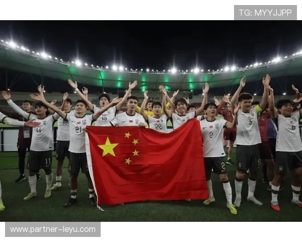 中国男篮力克强敌晋级亚洲杯四强创历史新篇章展现团队精神与拼搏风采