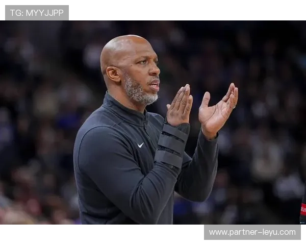 开拓者队新赛季阵容大变动，年轻球员崭露头角迎接挑战