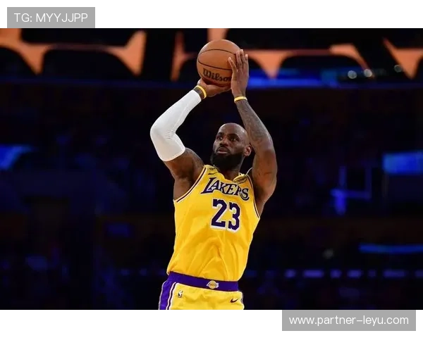 湖人逆转勇士引爆西部格局詹姆斯关键夜再证统治力季后赛前景生变 湖人逆转勇士引爆西部格局詹姆斯关键夜再证统治力季后赛前景生变