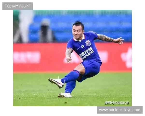 中超劲旅逆转战局，新星前锋独中两元引爆全场激情